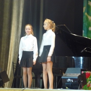 Фортепианный дуэт: А. Мищенко, З. Орешкова